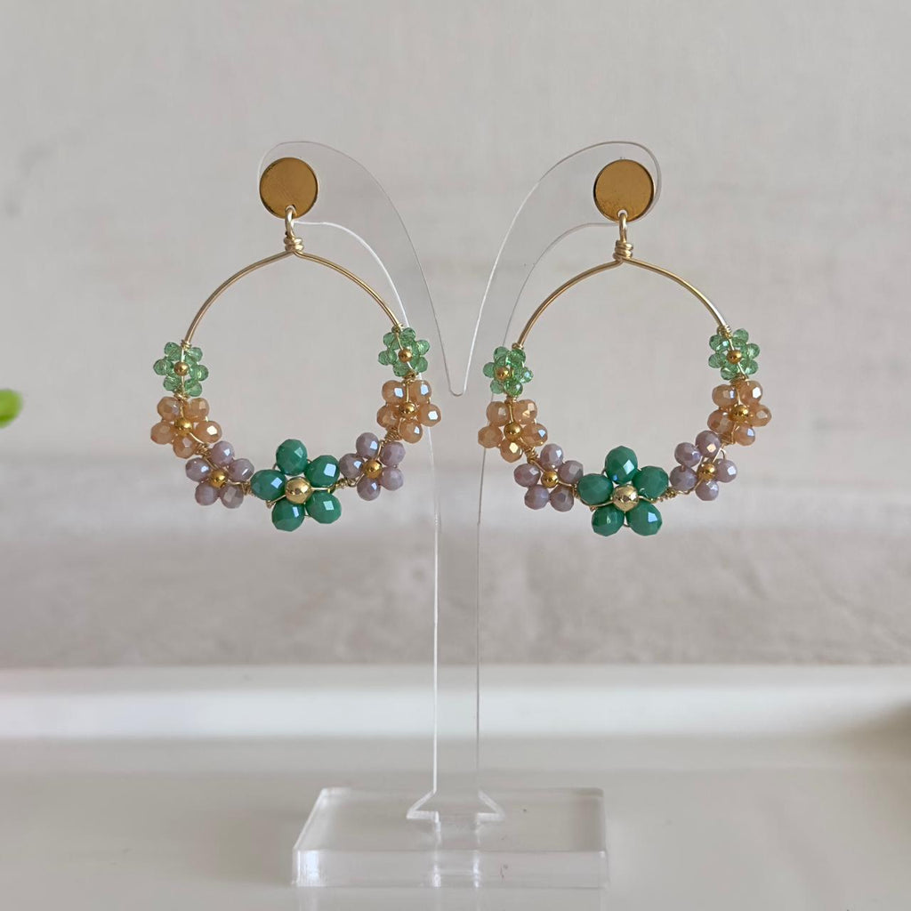 Aros con flores hechos a mano