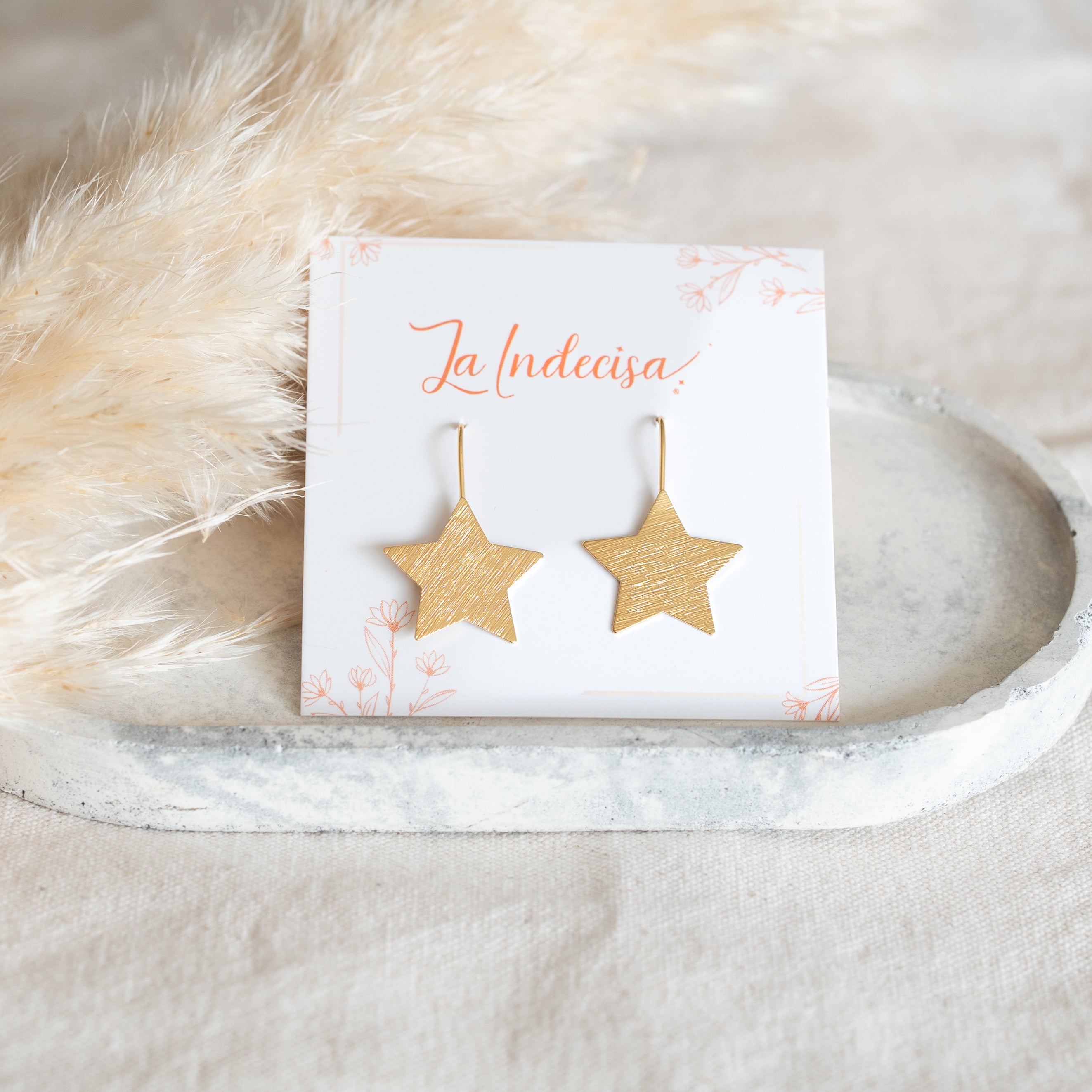 Aros Estrella Minimalistas – Chapados en Oro o Plata (Gancho Largo)