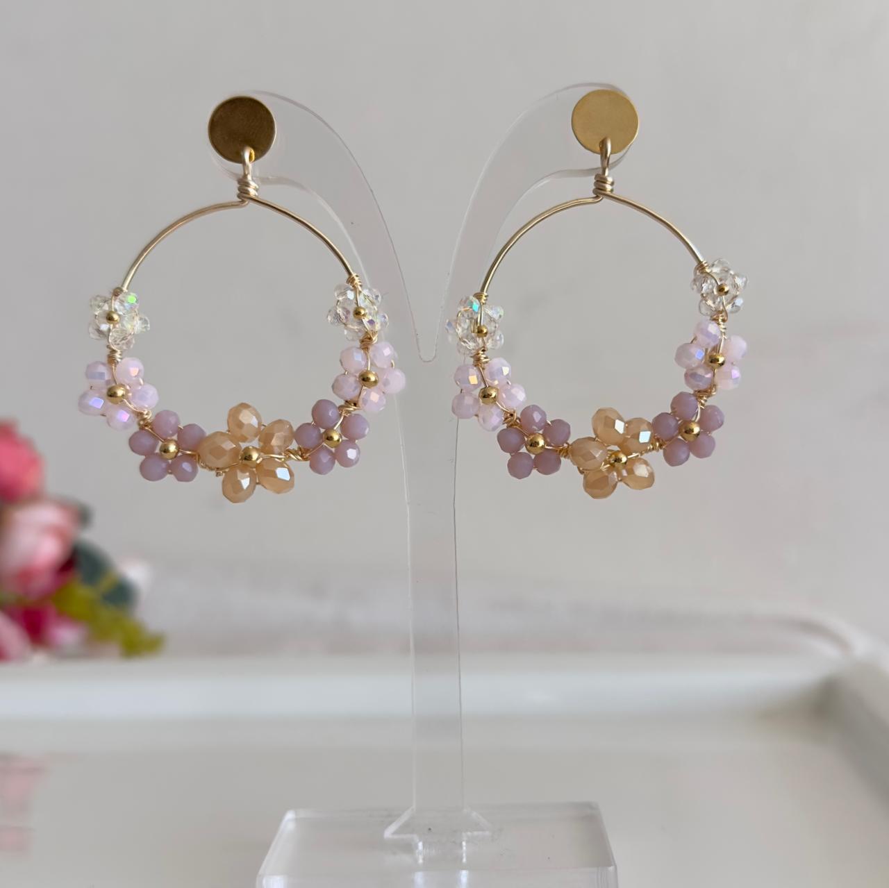 Aros con flores hechas en cristal hechos a mano