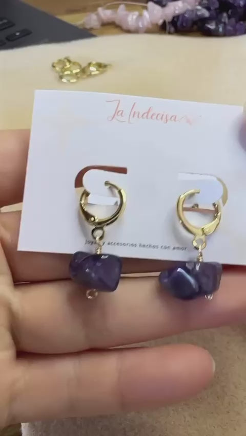 Aros de Cuarzo Rosado – Diseño Delicado en Baño de Oro